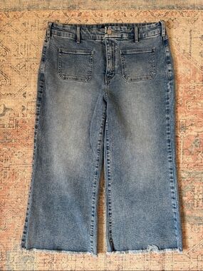 NYDJ Wide-Leg Jeans in faded blue with raw hem Size 12